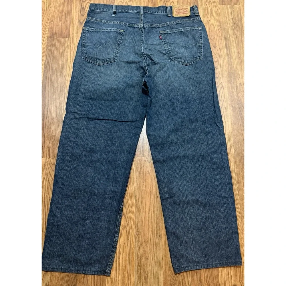 Levi's 550 Jeans Mens 42x30 Relaxed Fit Straight Leg Medium Wash